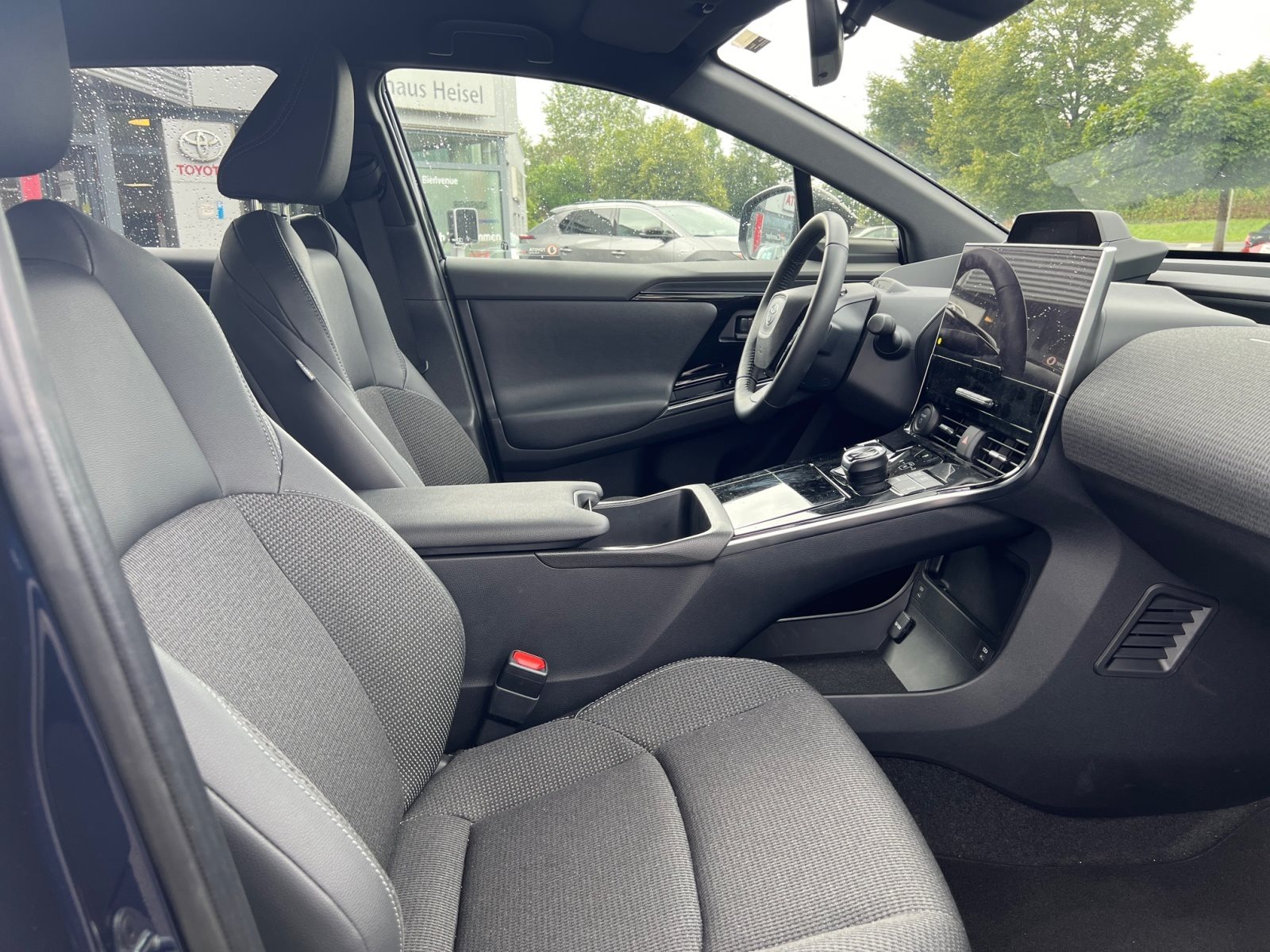 Foto 1 - bZ4X FWD --- Standort Völklingen ---, regentblau mica