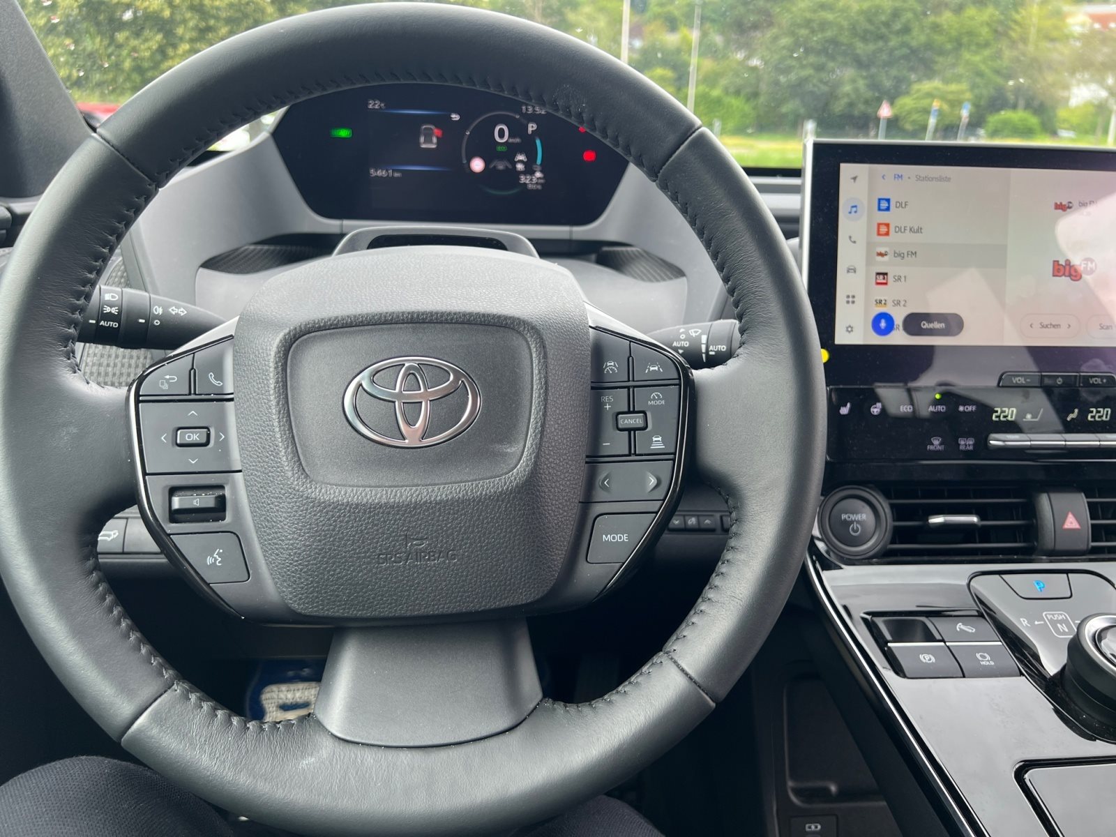 Foto 1 - bZ4X FWD --- Standort Völklingen ---, regentblau mica