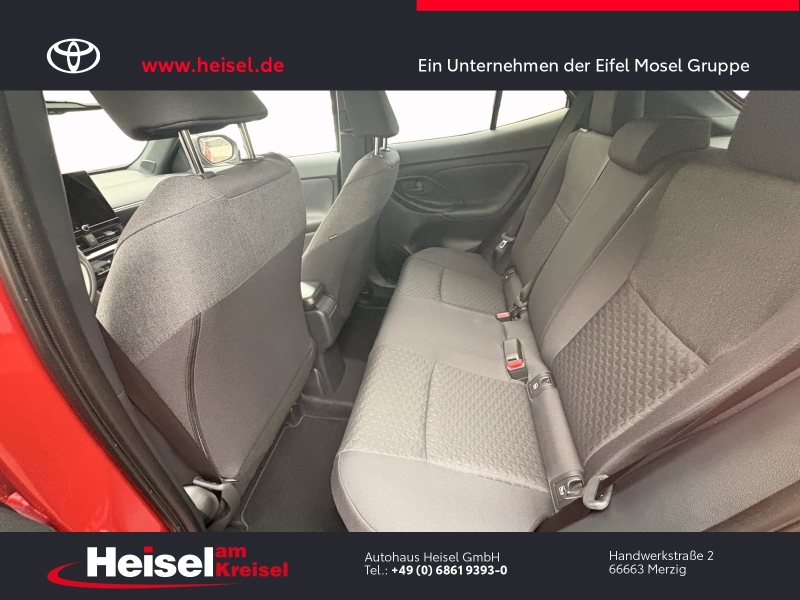 Foto 1 - Toyota Yaris Cross Hybrid FWD Teamplayer/Safety-Paket/Winter-Paket, karminarot