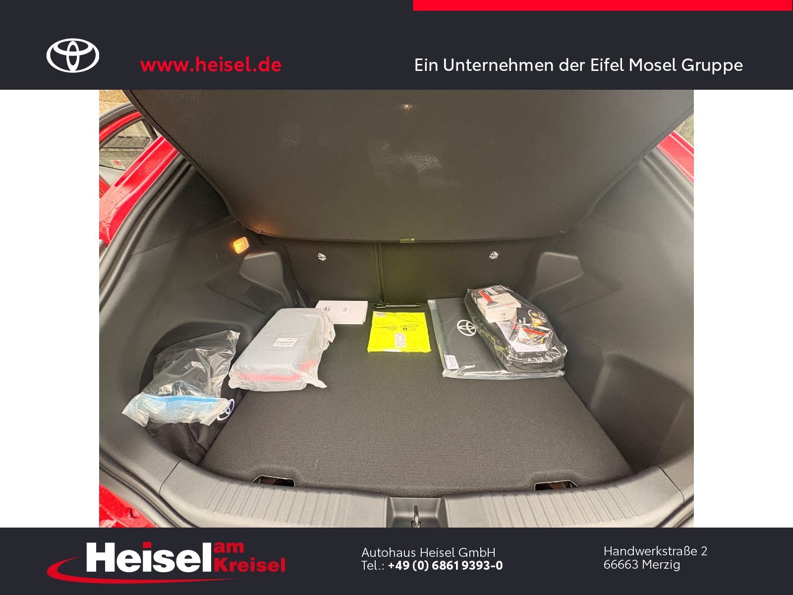 Foto 1 - Toyota Yaris Cross Hybrid FWD Teamplayer/Safety-Paket/Winter-Paket, karminarot